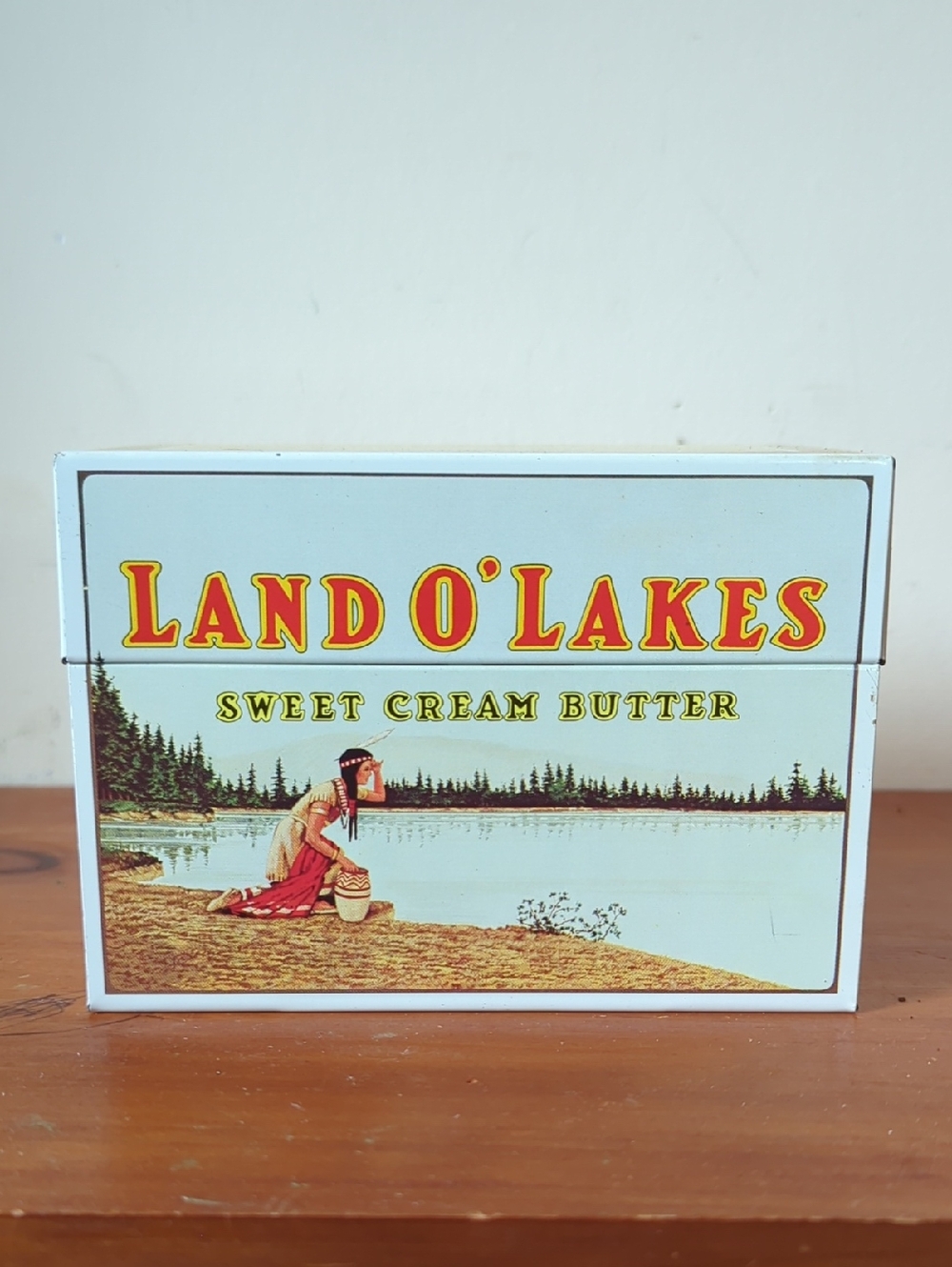 Vintage Land O'Lakes Sweet Cream Butter Tin Recipe Box With Recipes